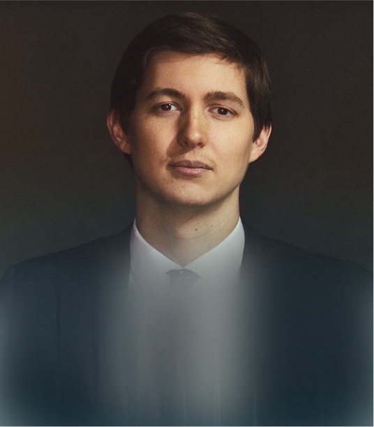 Андрей Опарин